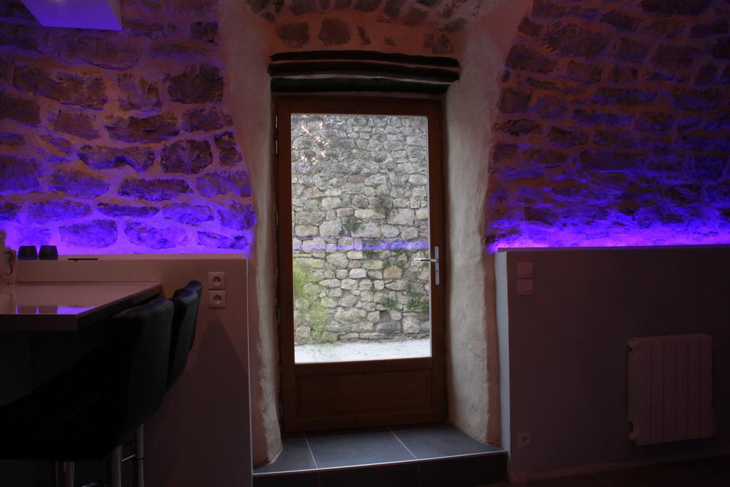 Gite De La Fontaine Paulhe Δωμάτιο φωτογραφία